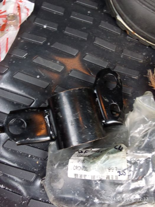 Авто запчаст на Мазду 626 gf.