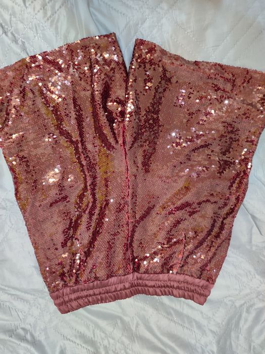 Къси панталони с паети