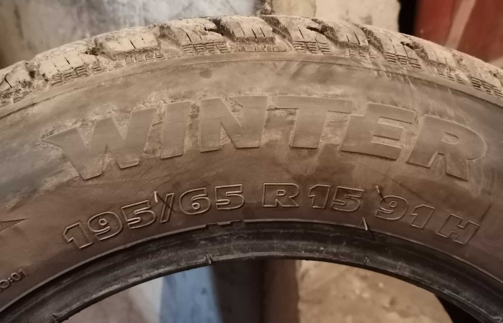 Продавам 1 брой зимна гума 195.65.15 дот 2020 Tarus