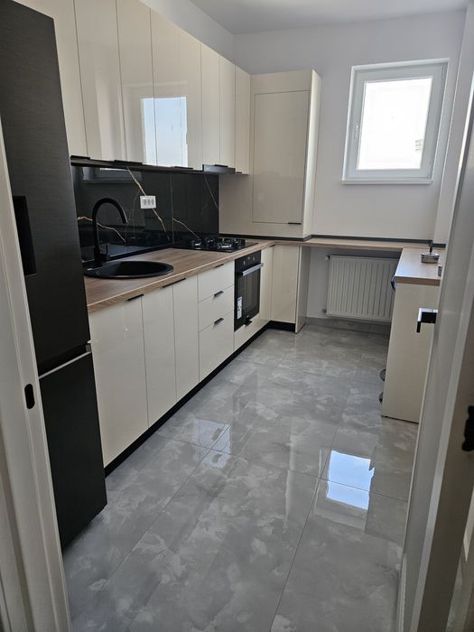 Inchiriez garsoniera