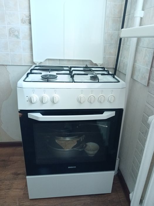 Продаётся газовая плита