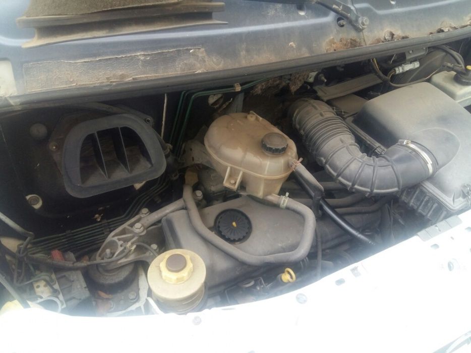 OPEL MOVANO 2.5D катигория D 13мест