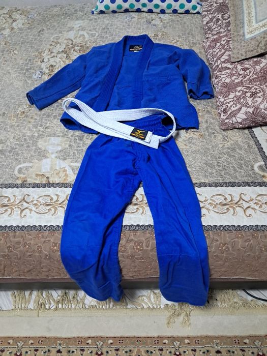 Кимоно для дзюдо Mizuno рост 140.