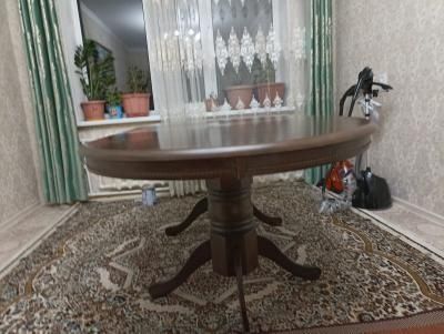 Продаётся стол стулья