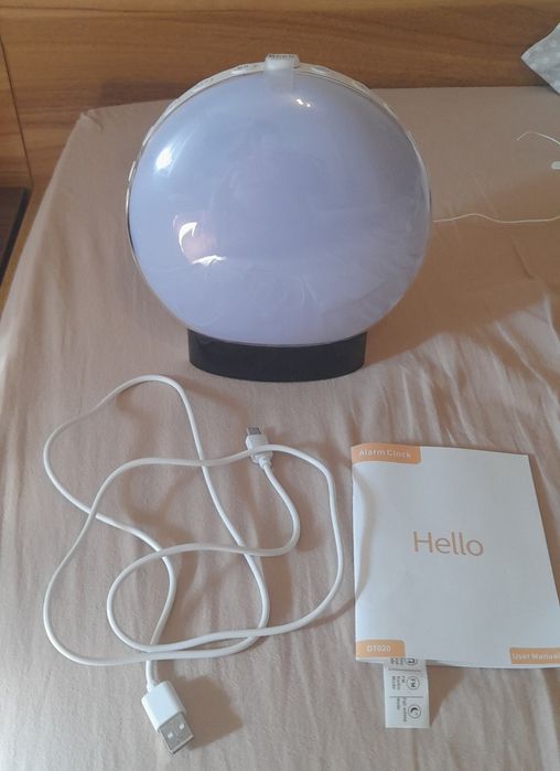 3 в 1 . Нощна лампа -Часовник с аларма радио Bluetooth