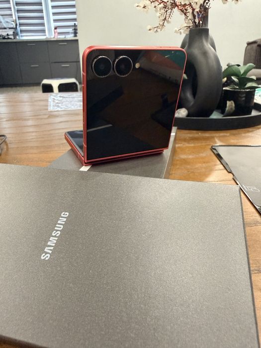 Samsung Galaxy Z Flip7 256GB