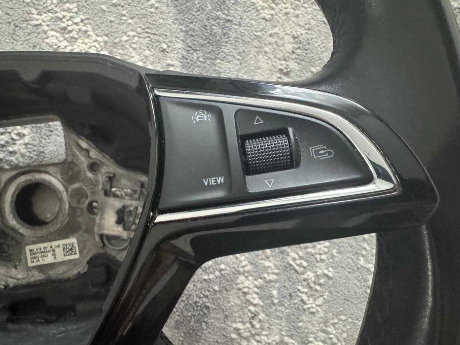 Volan cu comenzi Skoda Octavia