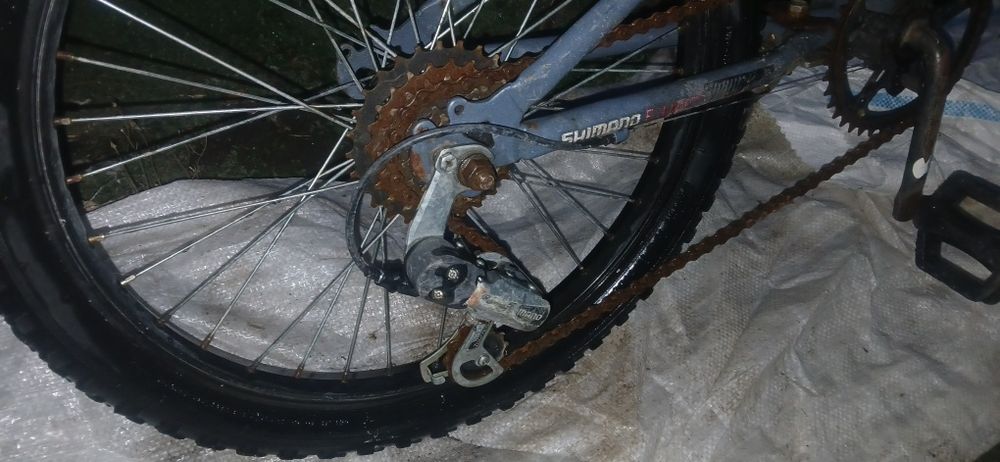 Biciclet de vânzar