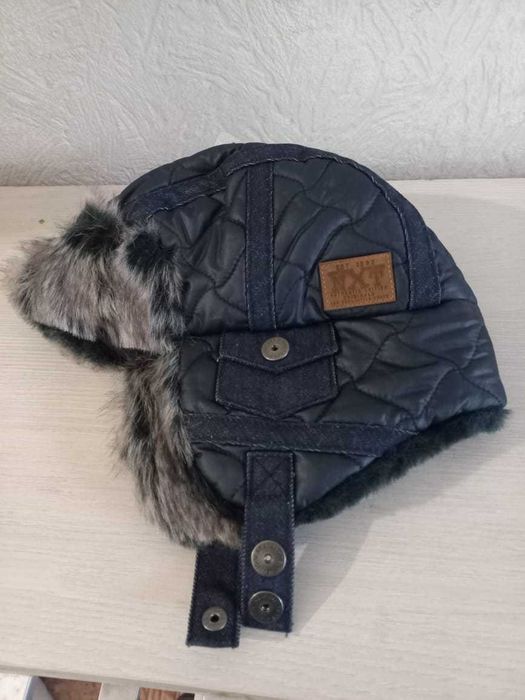 Новая  шапка для мальчика Next