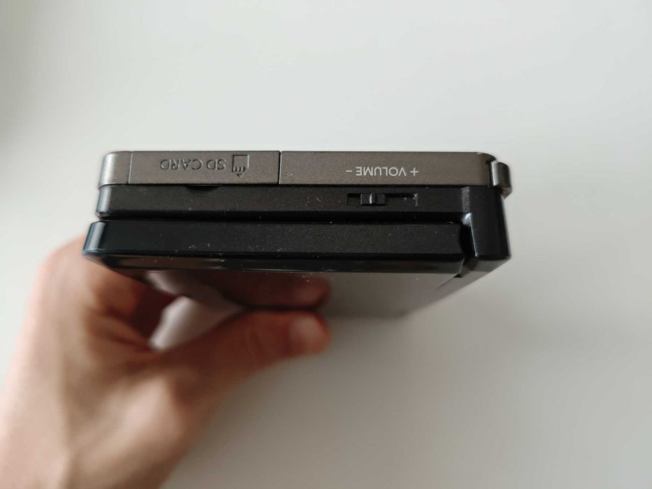 Nintendo 3DS - качени много игри