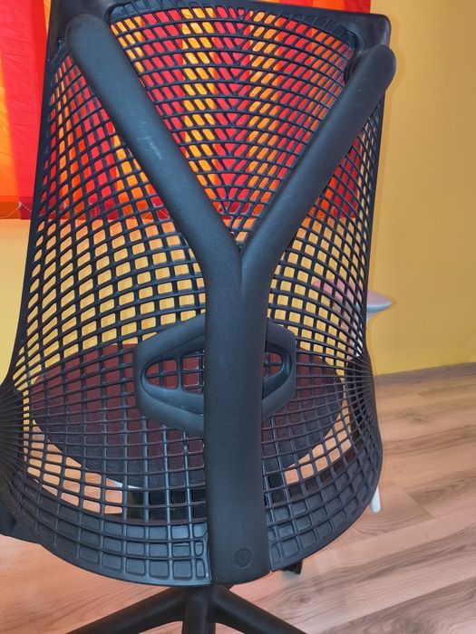 Vând scaun birou sayl Herman Miller