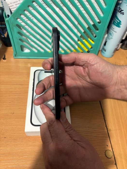 продаю айфон 15 акб 79%