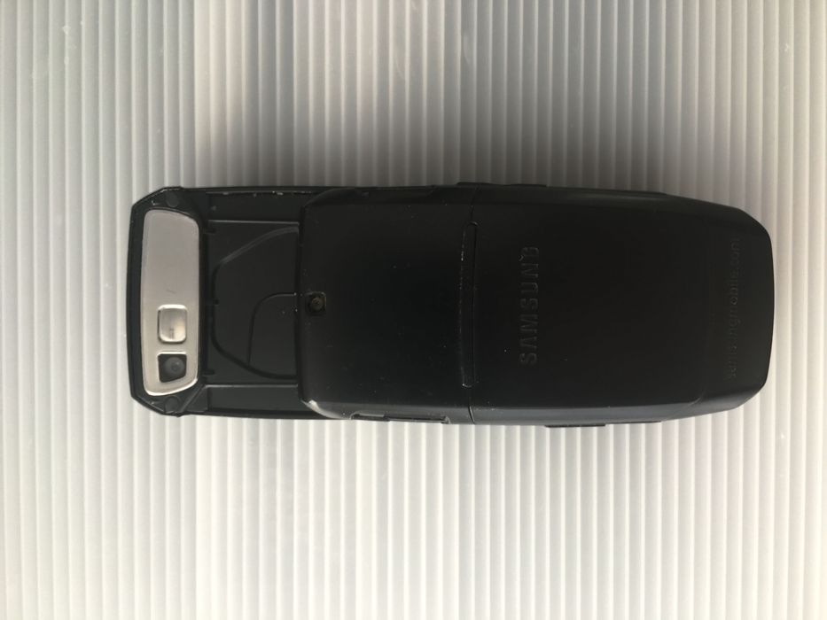 Samsung E250i телефон