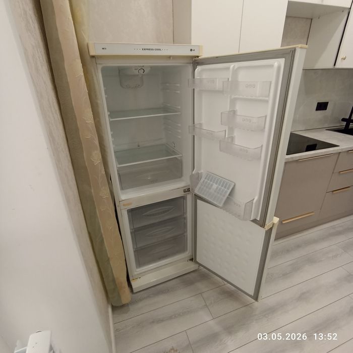 Продам холодильник LG