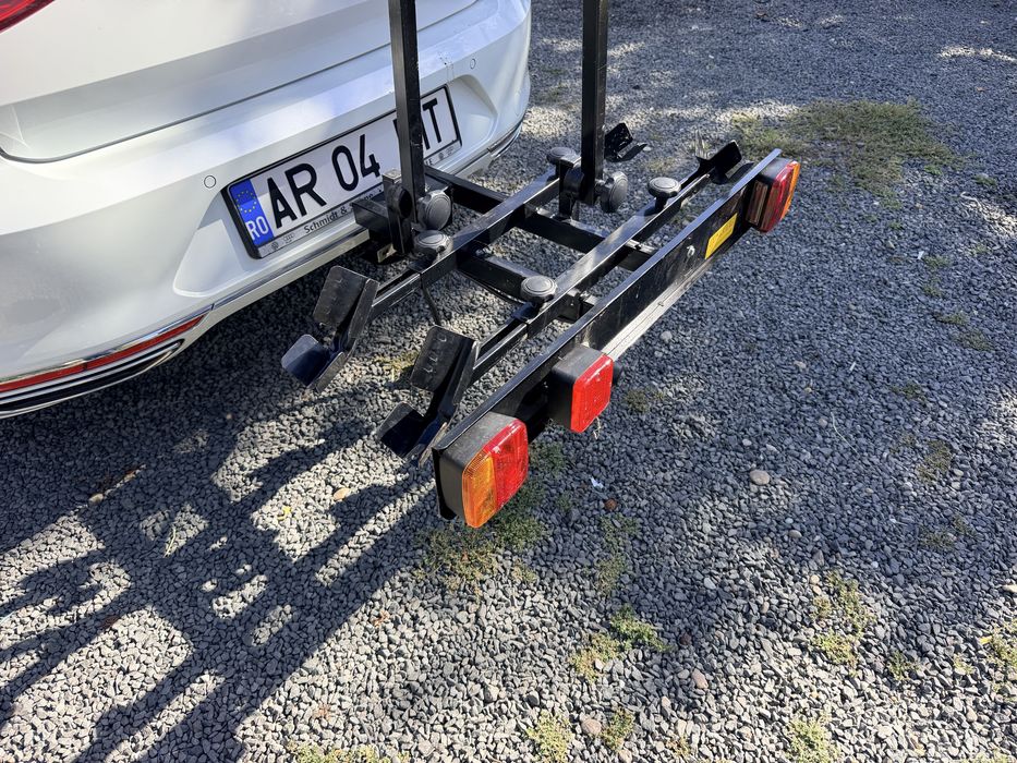 Suport pt doua biciclete pe carlig