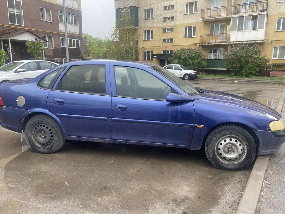 Продаю Опель вектра б