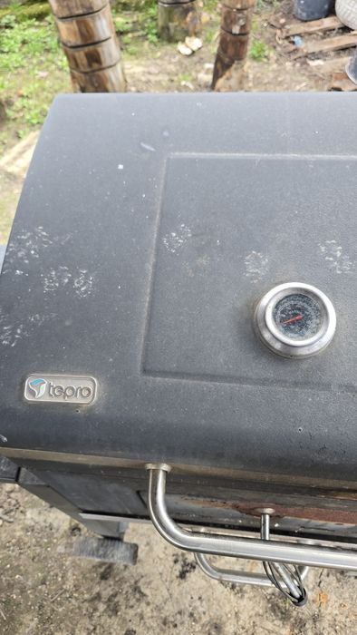 Grătar lemne/ cărbuni