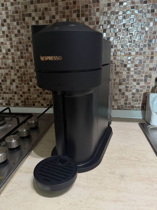 Espressor Nespresso Vertuo Next (De’Longhi)