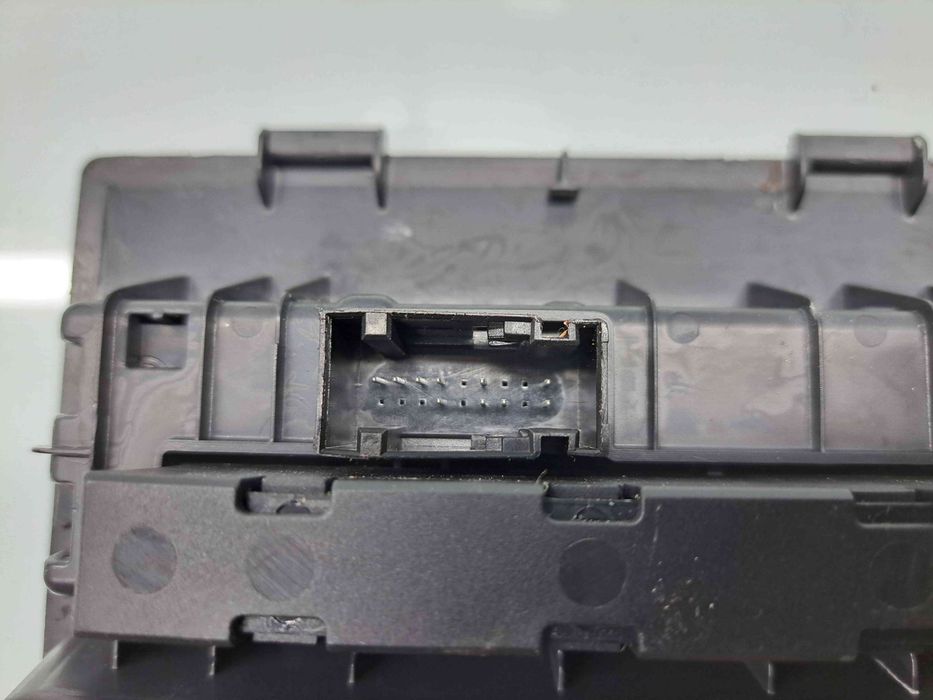 Butoane comenzi consola centrala Volkswagen Touran II (1T3) [Fabr 201