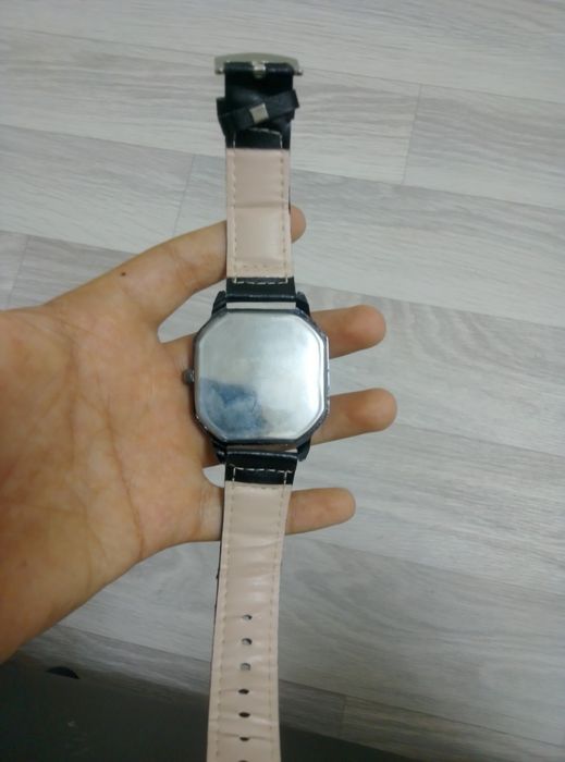 HZUAN men's watch black square
