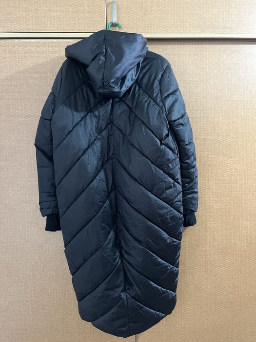 Куртка пуховая б/у в идеальном состоянии