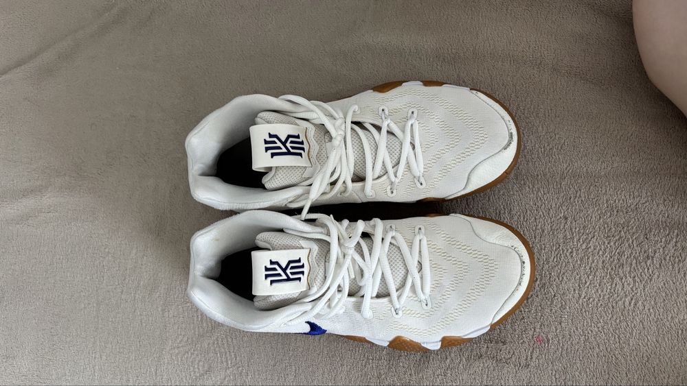 Nike Kyrie Irving Basketball shoes