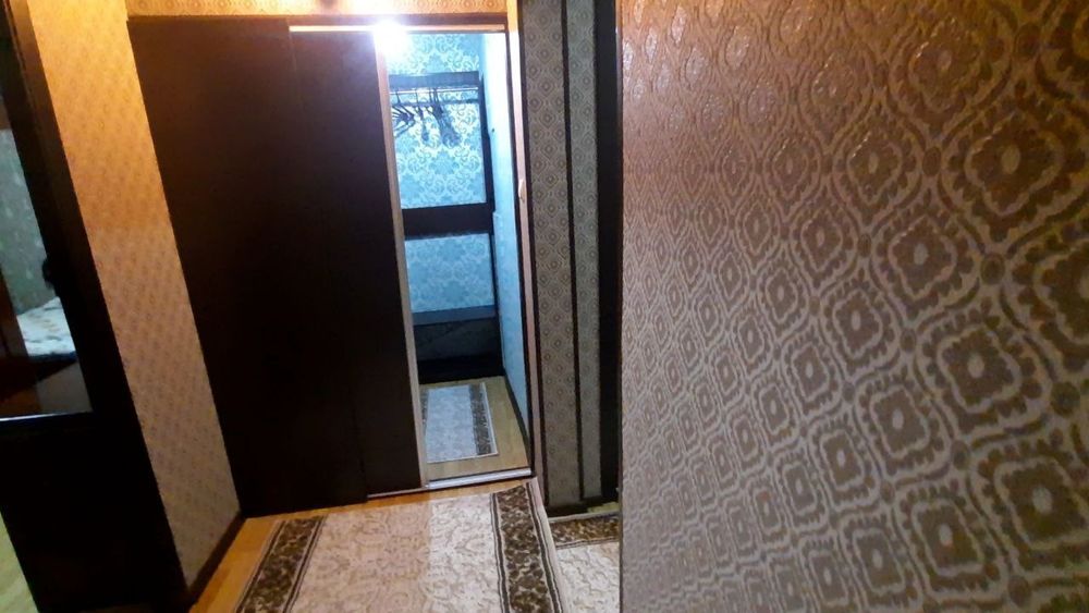 Продаётся 5/5/5 Сергели 3. Болкон 9/2