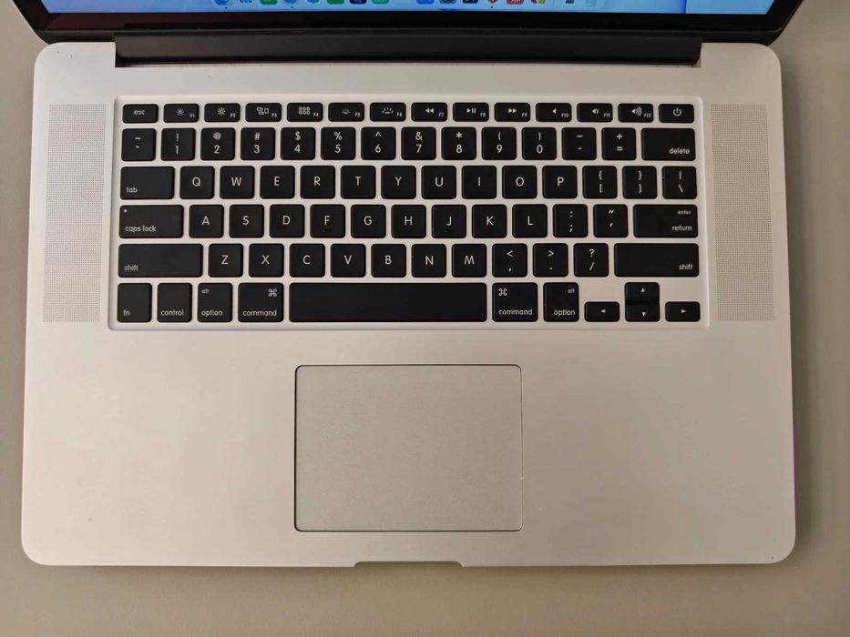 MacBook Pro Retina 15-inch (Mid 2015) i7 16GB SSD