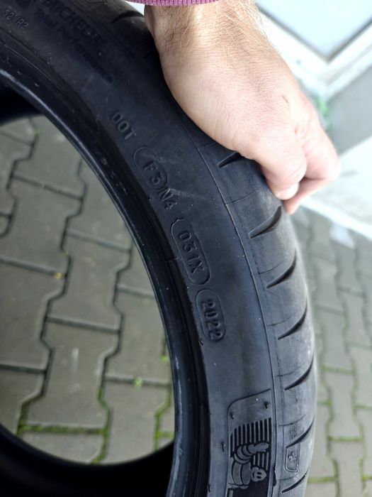 4 бр Michelin Pilot Sport 4s, 19"