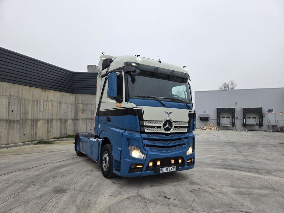 Mercedes Actros Mp4 18.45  / 12. 2015 / Variante Auto