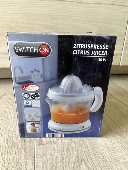 Чисто нова цитрус преса Switch On