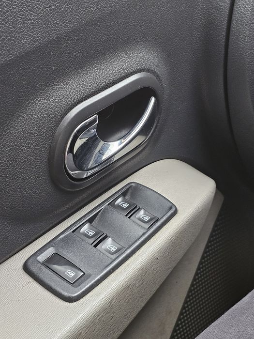 Dacia Lodgy 1.2 TCe GPL, 5 locuri, pilot automat