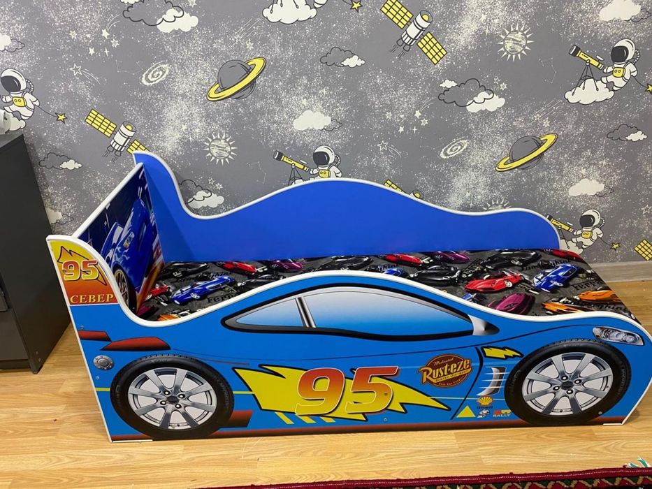 Детская Кровать машина