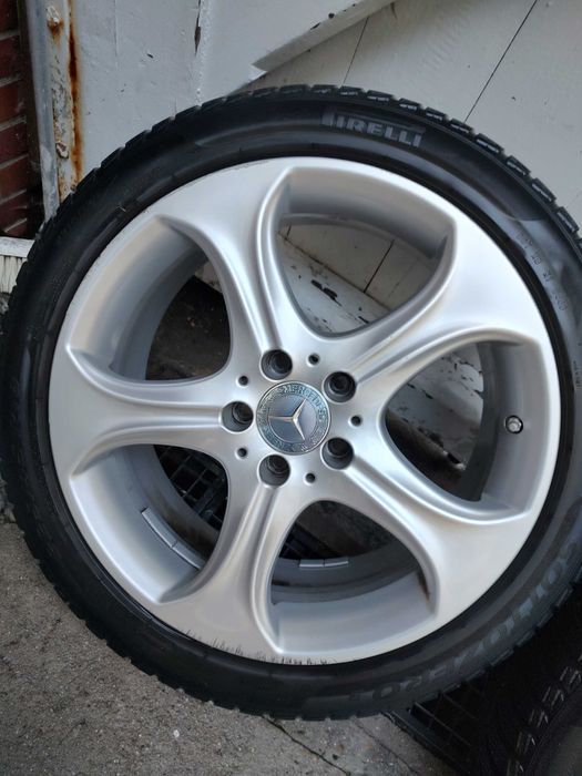 Оригинални  лети джанти 18"за Мерцедес W205
Всезезонни гуми 225/45/18