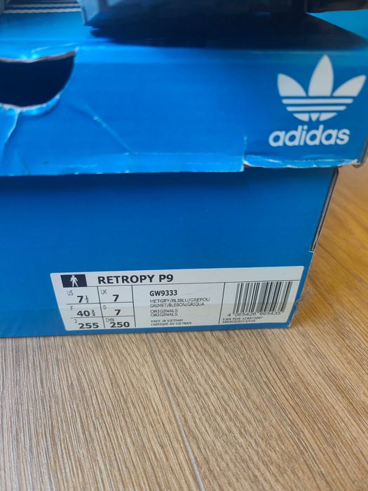 Adidas Retropy P9 marime 40 2/3