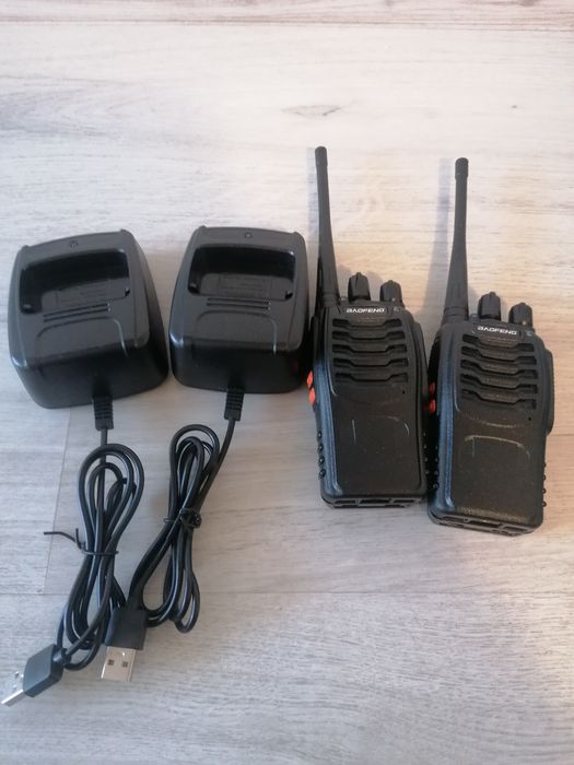 Stații emisie recepție, walkie talkie reîncărcabile, raza lungă, noi