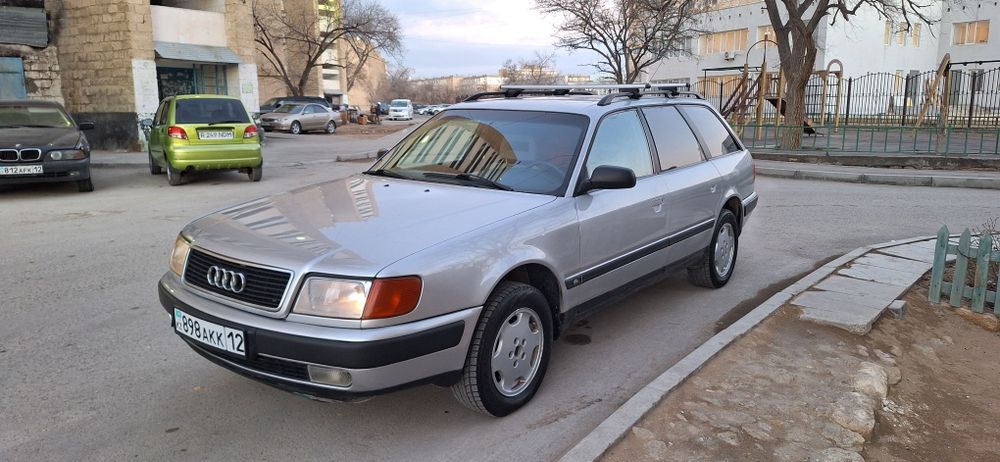Продам ауди100 с4