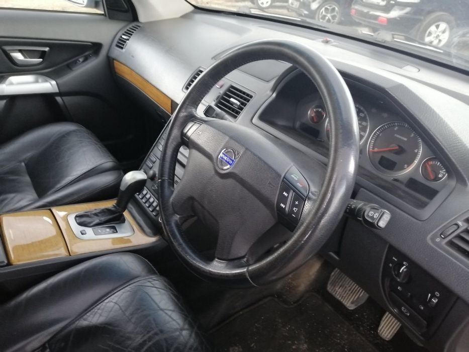 Volvo XC90 на Части
