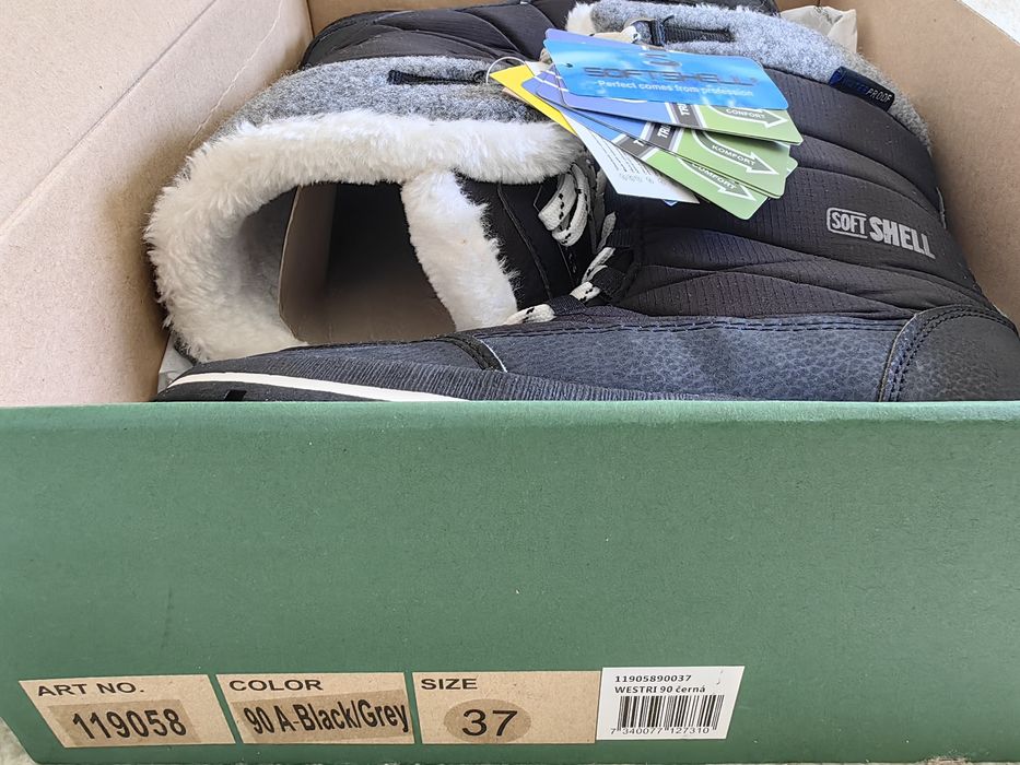 Cizme imblanite impermeabile Nou