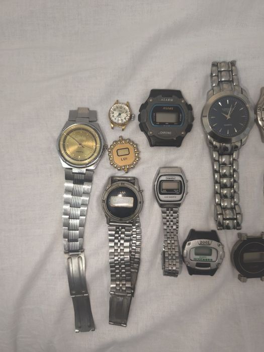 Ретро ръчни часовници