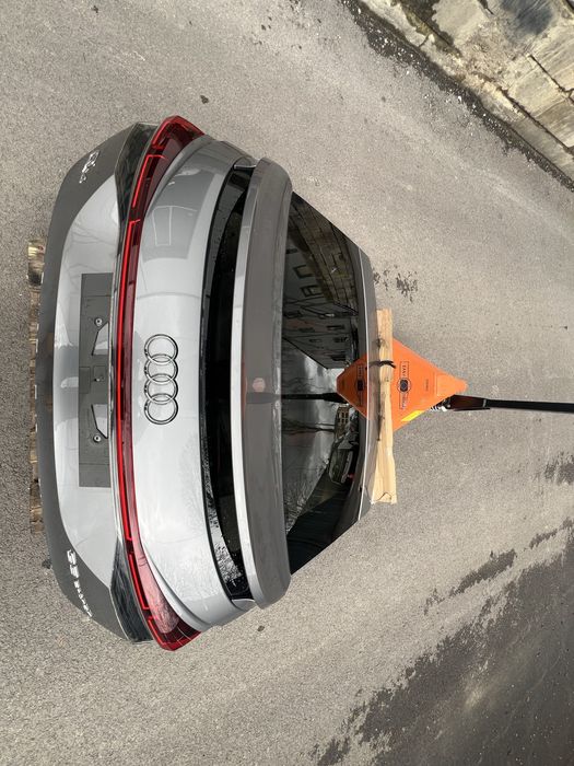 Audi Q4 E-tron Sportback заден капак/ задна броня/ вежди/стопове