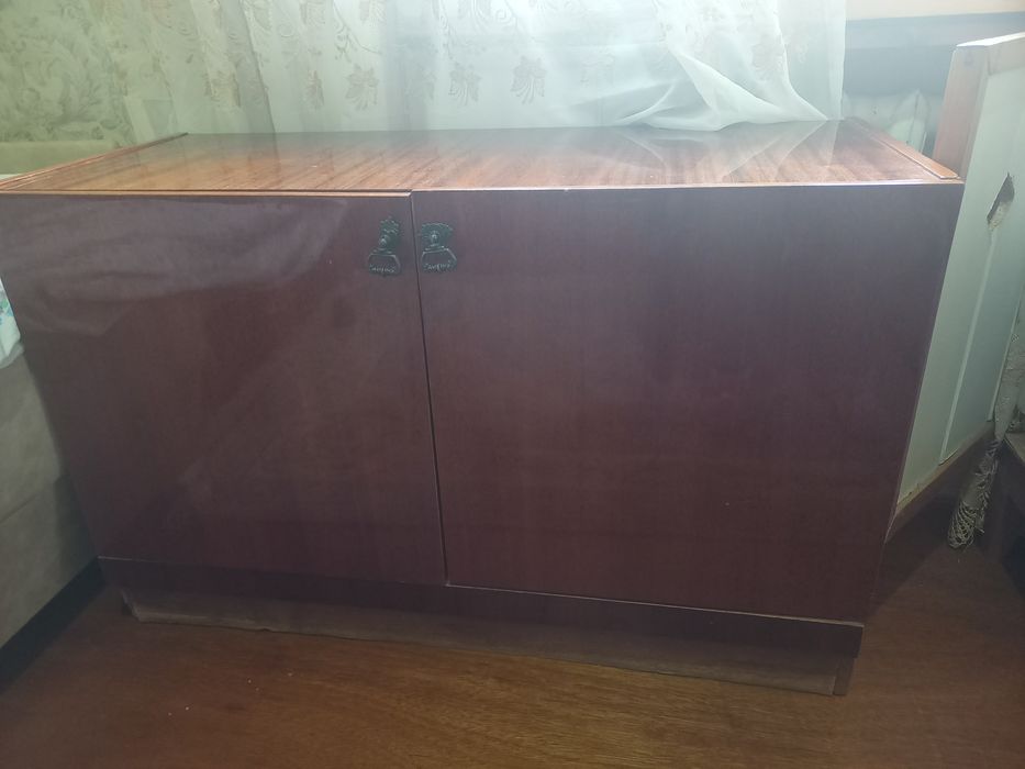 Тумба под телевизор Германия, тумба, кресло, гладильная доска