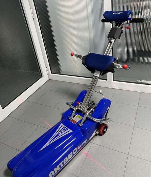 Устройство за изкачване на стълби за инвалидни колички- 2500€