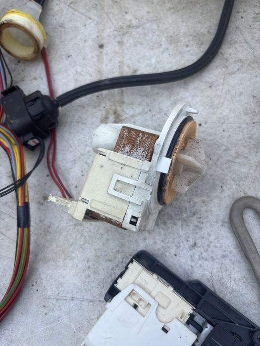 Пералня Ecectrolux EWP 107200 W на части