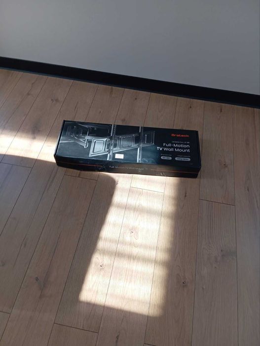 Стойка за телевизор за монтаж на стена  37" - 80"