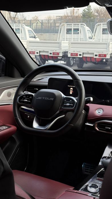 Jetour X70 Plus Full sotiladi!