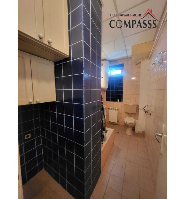 Продава се Двустаен апартамент в Добрич, Център - 67 кв.м за 1104 €/кв.м - Снимка #13