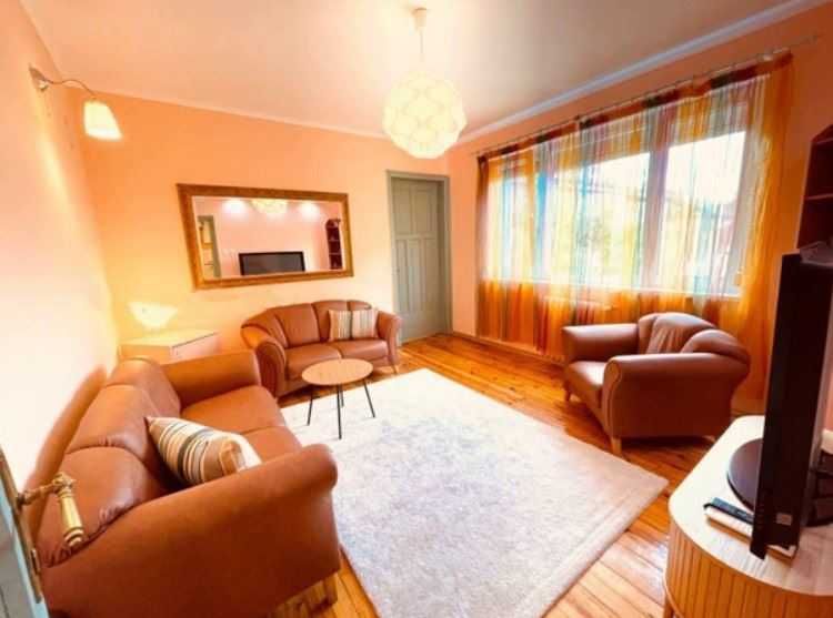 Дава се под наем Двустаен апартамент в София, Център - 60 кв.м за 597.21 € - Снимка #1