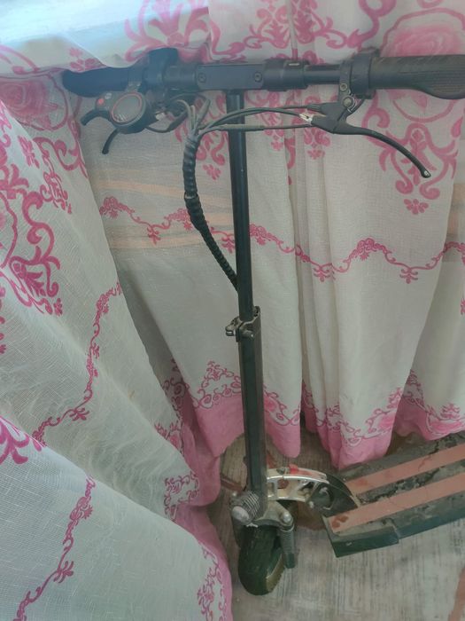 Продам электрический самокат