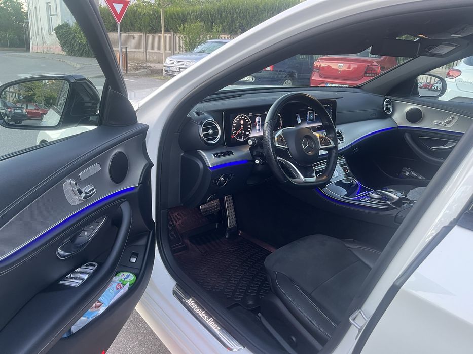 Mercedes E220 W213